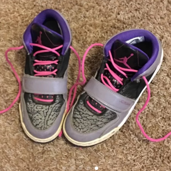 Jordan Shoes - Jordans Size 4 (youth)